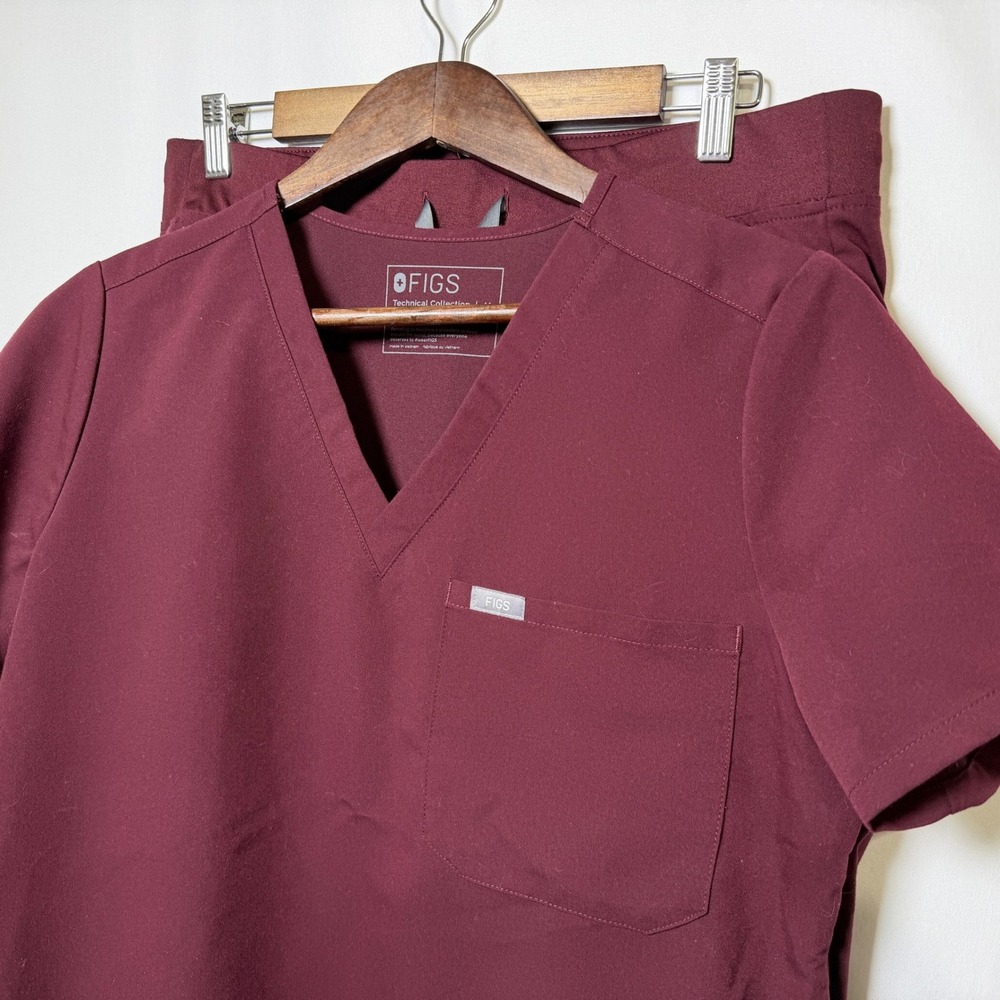 Figs Technical Collection Women Burgundy Scrub Set V-Neck Top Jogger Pants M